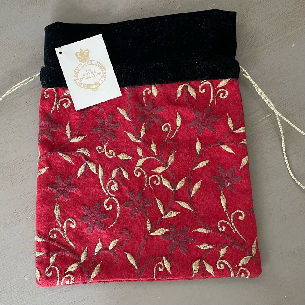2002 Golden Jubliee 'The Royal Collection' Embroidered Pouch